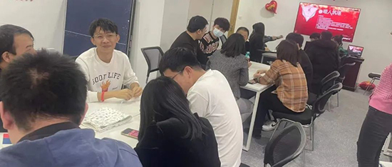 在最美的年纪遇见你--记汇信元旦活动趴