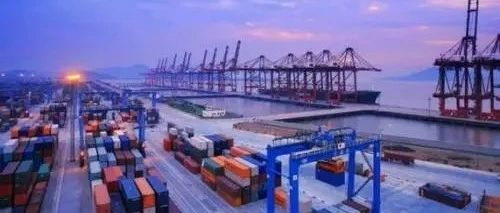 强势回归丨中国10月份出口贸易顺差超四千亿